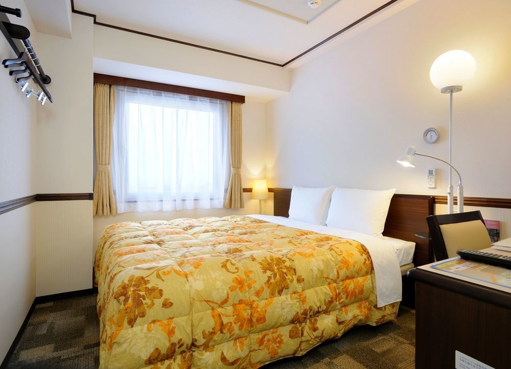 Toyoko Inn Kashiwa Eki Nishi Guchi Bagian luar foto